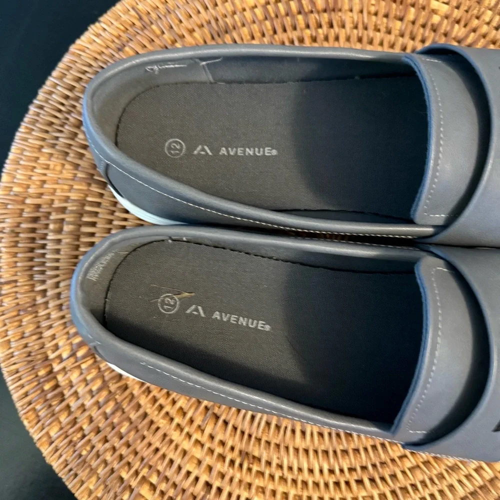Avenue Men’s Casual Loafers Size 12‎